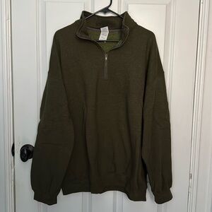 Men’s 2XL dark green quarter zip sweater
